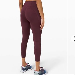 Lululemon fast and free in Cassis Burgundy NWT